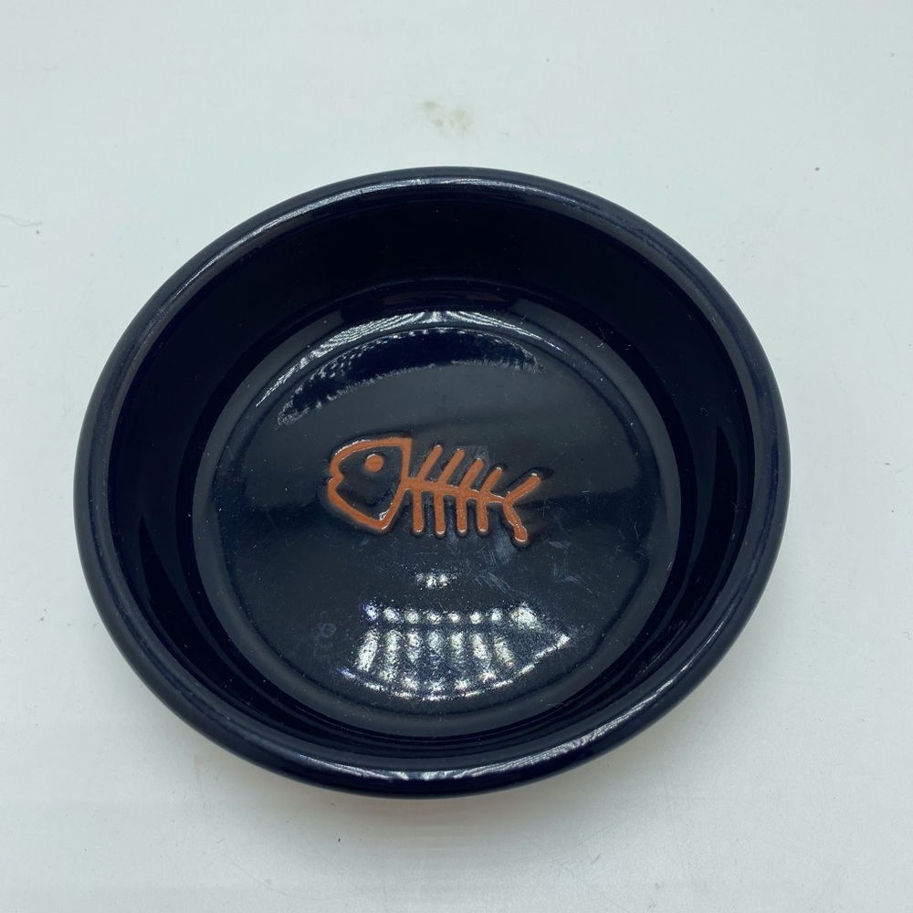 Redware Black Glazed & Etched Small Pet Bowl